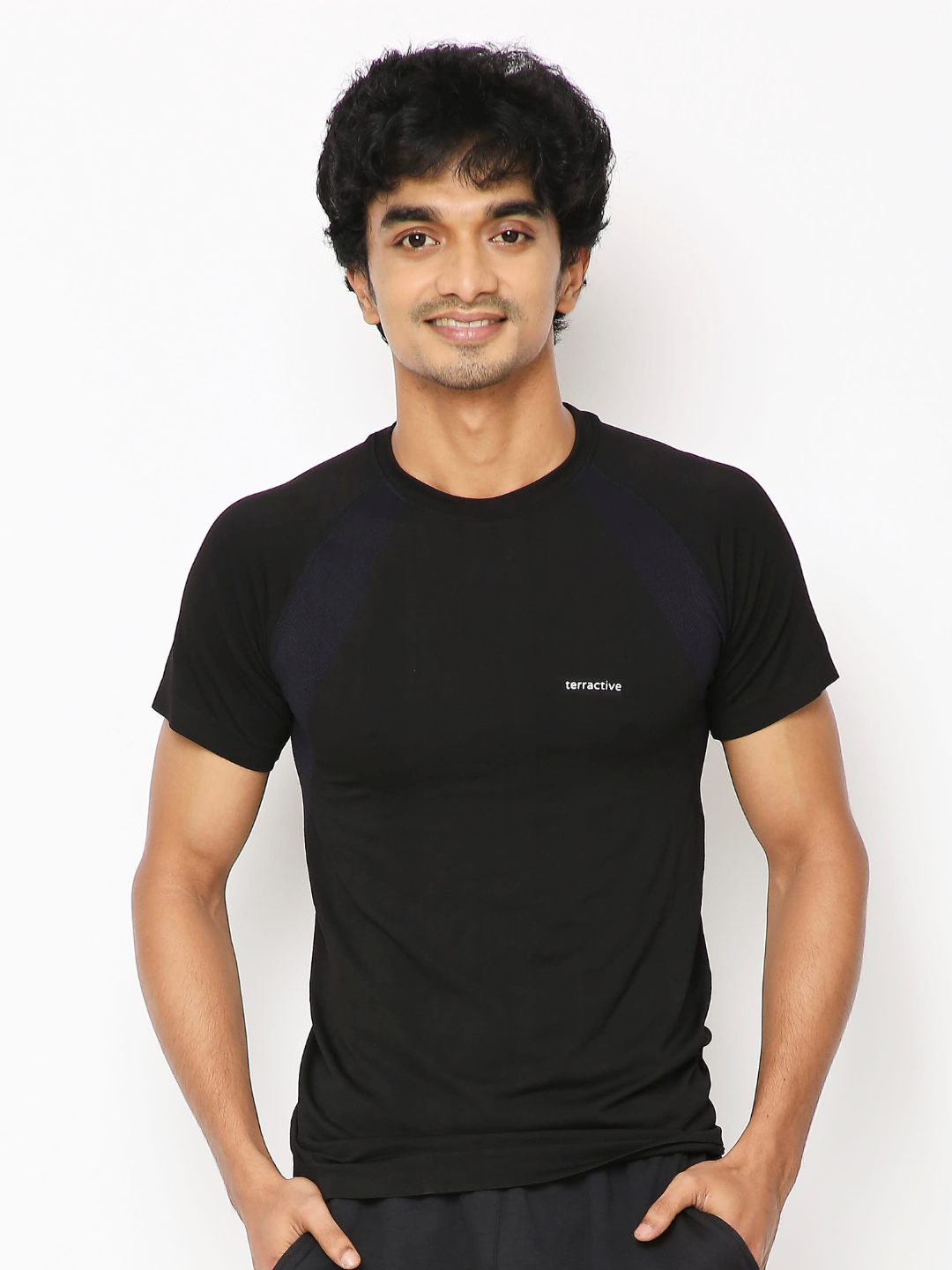 Seamless Performance Tee / Body-Fit