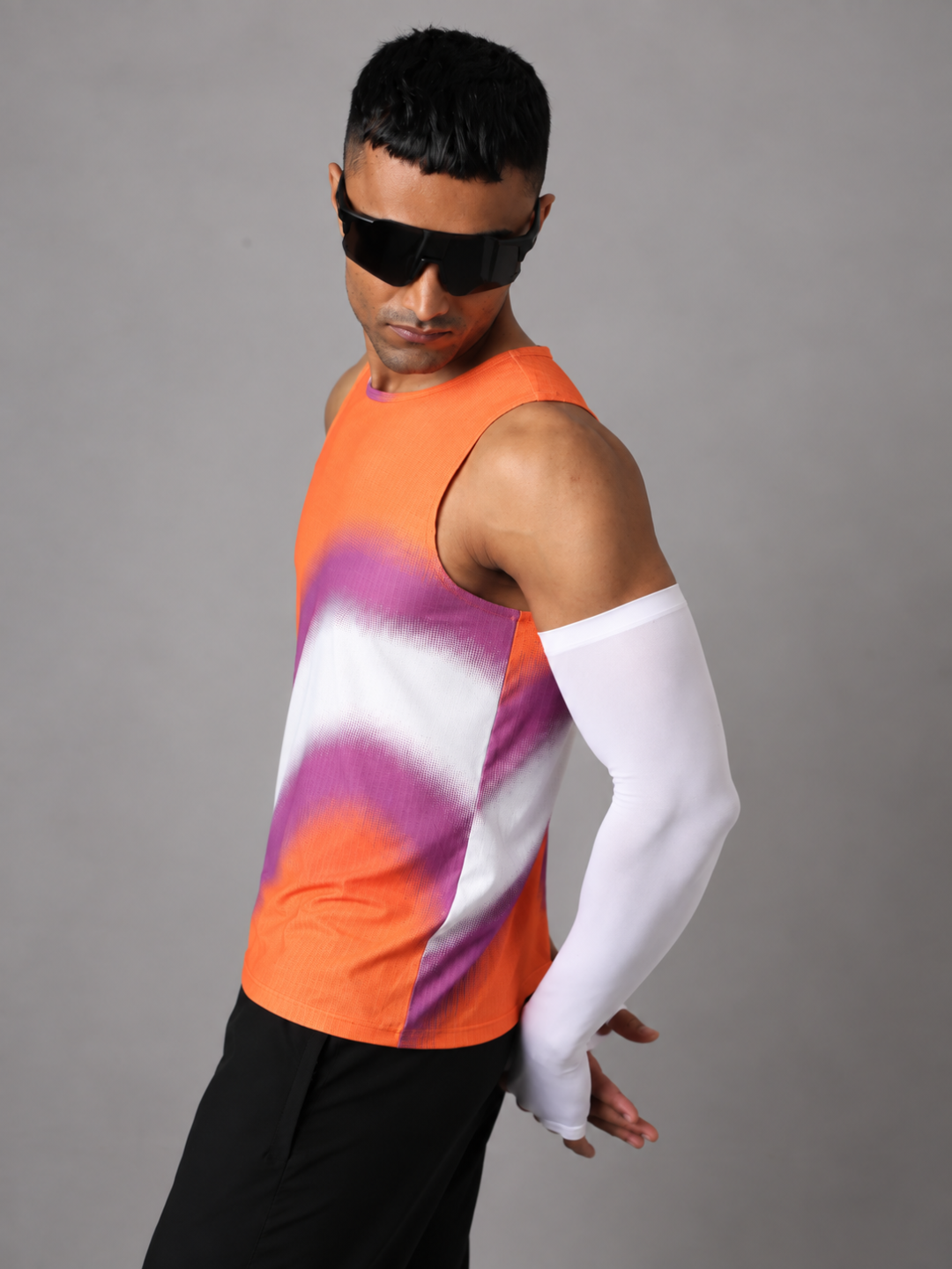 101 Gsm Oversized Tank + FREE UV Sleeve